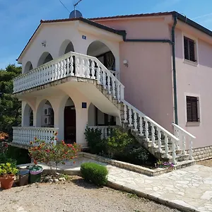 Apartmán Ruzmarin, Šilo